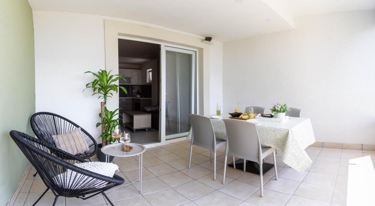 Apartments Hermes Tucepi Exterior photo